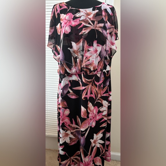 Connected Apparel Floral Print Dress-Size 16 - Picture 6 of 13